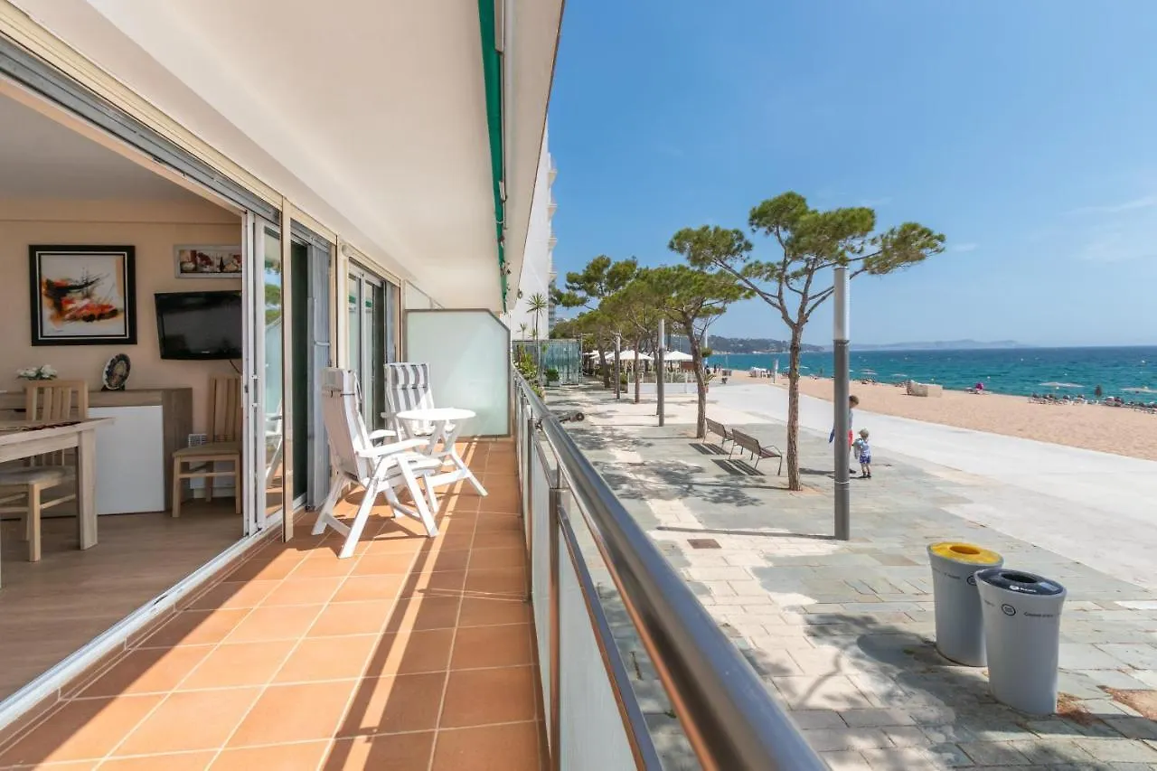Les Onades I Apartment Platja d'Aro 0*,