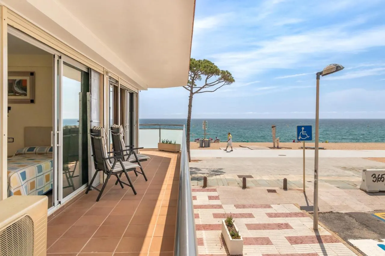Les Onades I Apartment Platja d'Aro 0*,  Spain